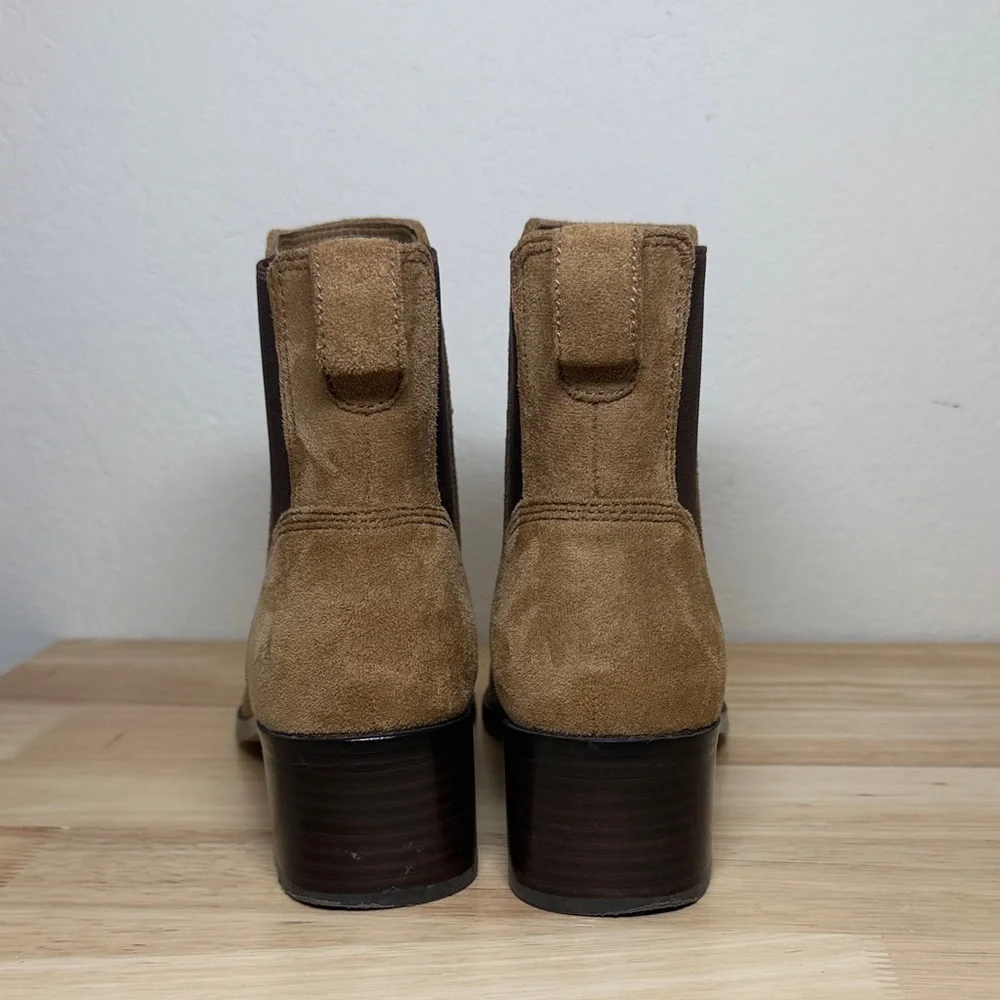 J.Crew sueded Chelsea boots in a tan or coffee brown color. Sz.8